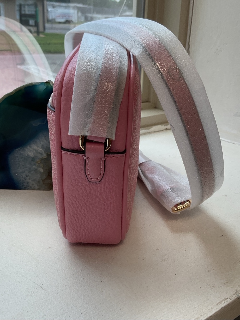 Michael Kors Pink Logo Crossbody with Gold Hardware - Picture 3 of 7
